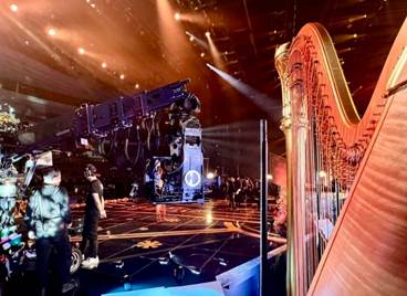 ����, ���O, �j ���܂܂�Ă���摜

AI �����R���e���c�͌����܂މ\��������܂��B