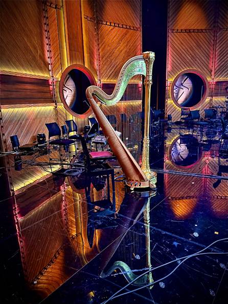 ����, �e�[�u��, �R���s���[�^, �� ���܂܂�Ă���摜

AI �����R���e���c�͌����܂މ\��������܂��B